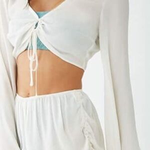 NWT Forever 21 white 2 piece set- large